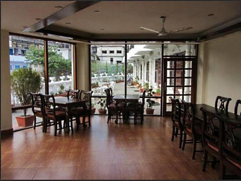 Zone Connect By The Park Mussoorie Hotel Екстериор снимка
